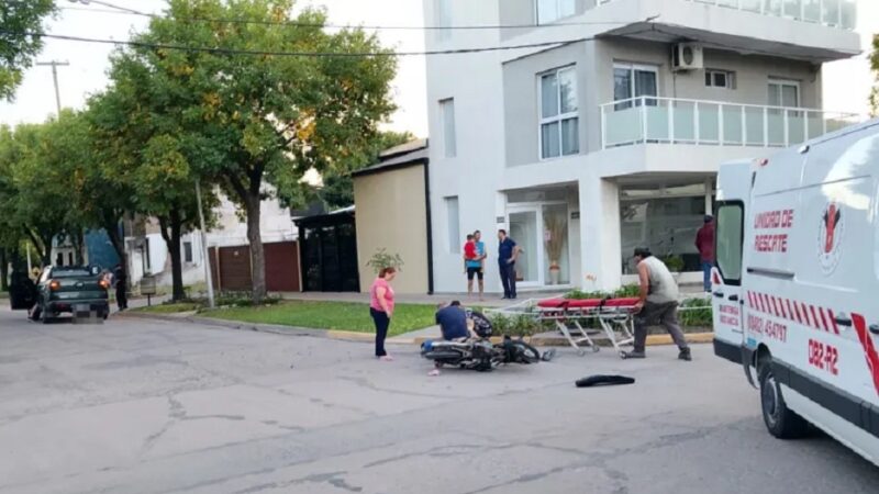 Reportan herido tras choque entre camioneta y moto en Malabrigo