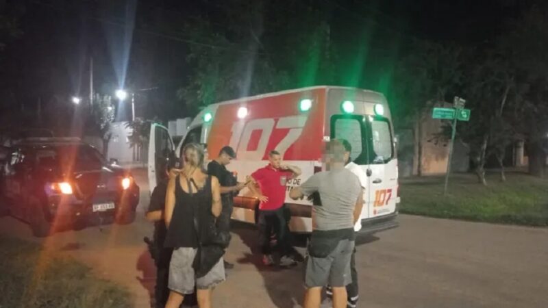 Motociclista huyó tras embestir a un ciclista italiano en un barrio de Reconquista
