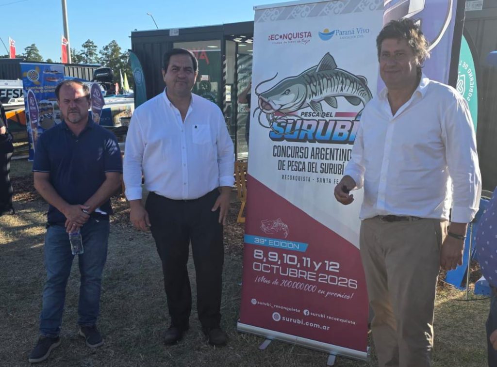 Reconquista promocionó el concurso del surubí en el salón del automóvil de Funes
