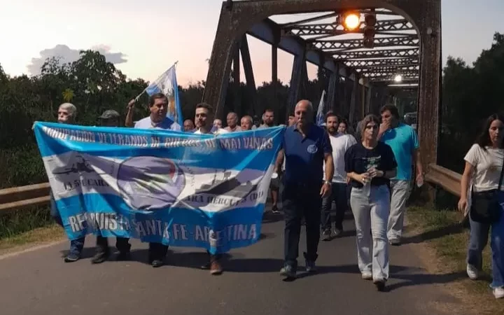 Reconquista realizó el acto oficial por Malvinas sin la presencia de Pullaro