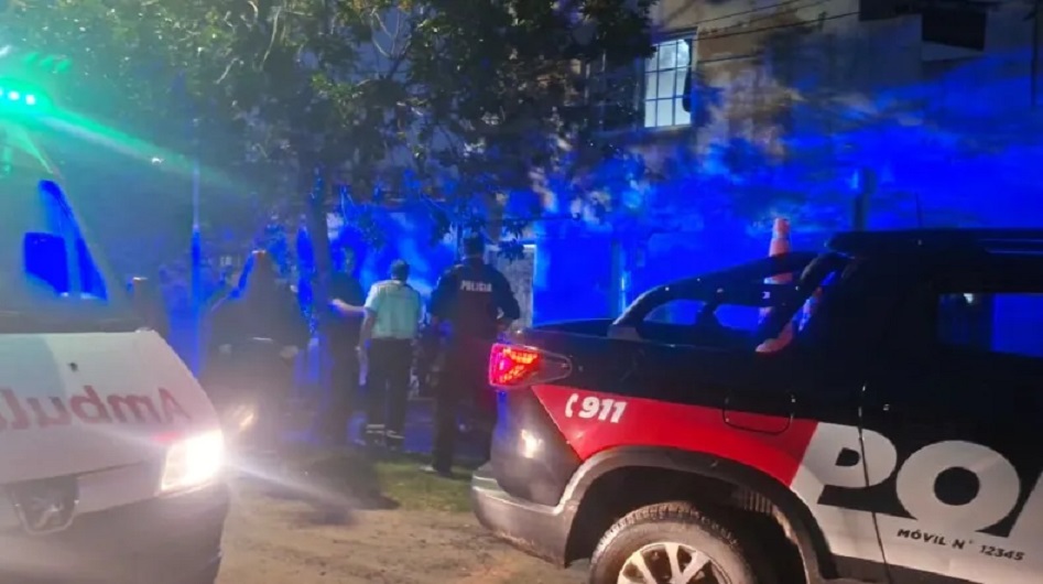 Hallaron a un hombre sin vida en la vía pública de Reconquista