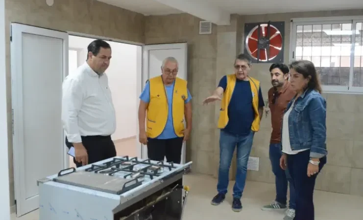 Avanzan las obras de la cocina comunitaria impulsada por el Club de Leones de Reconquista