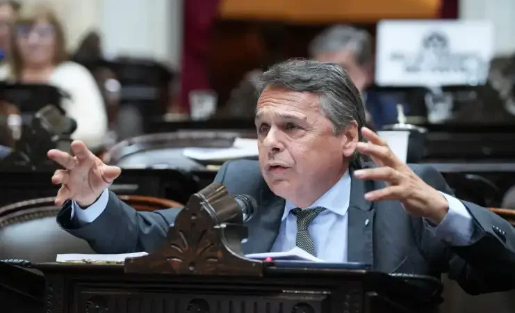 Giuliano: “Quitar los pasajes gratuitos a las personas con discapacidad es una muestra más de esta temporada de injusticia»