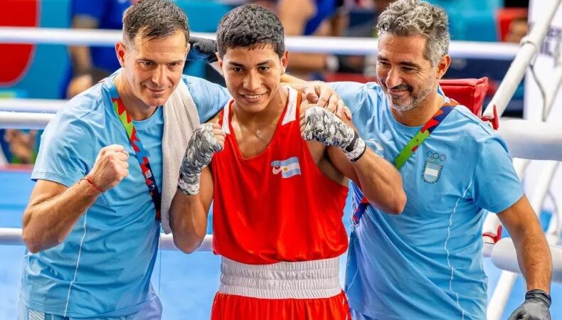 Reconquista recibió a Nico Peralta, campeón sudamericano juvenil de boxeo