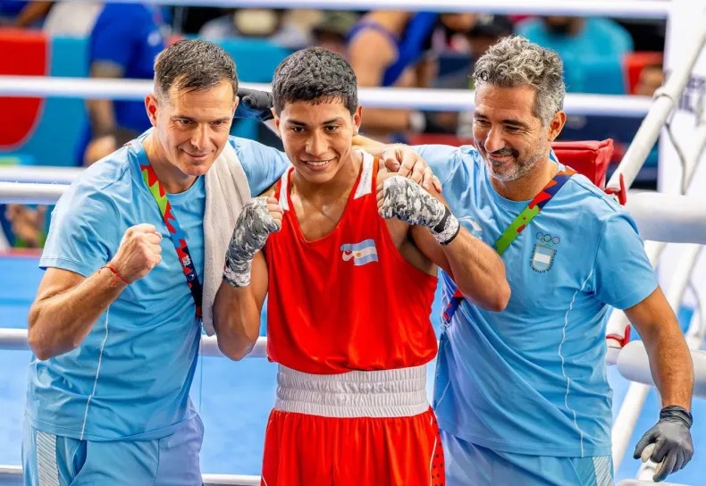 Reconquista recibió a Nico Peralta, campeón sudamericano juvenil de boxeo