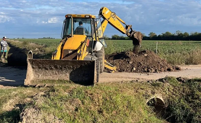 Por obras de alcantarilla, hay corte de tránsito en la Calle 302 de Avellaneda