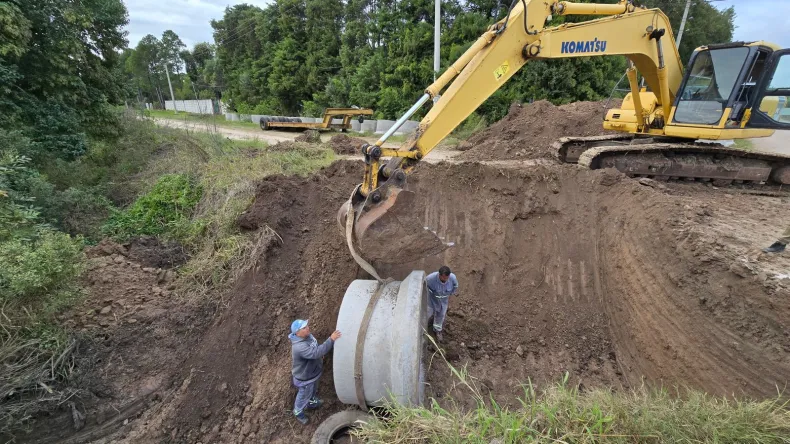 Reconquista inició obras de drenaje en el sector sur para fortalecer el sistema hídrico