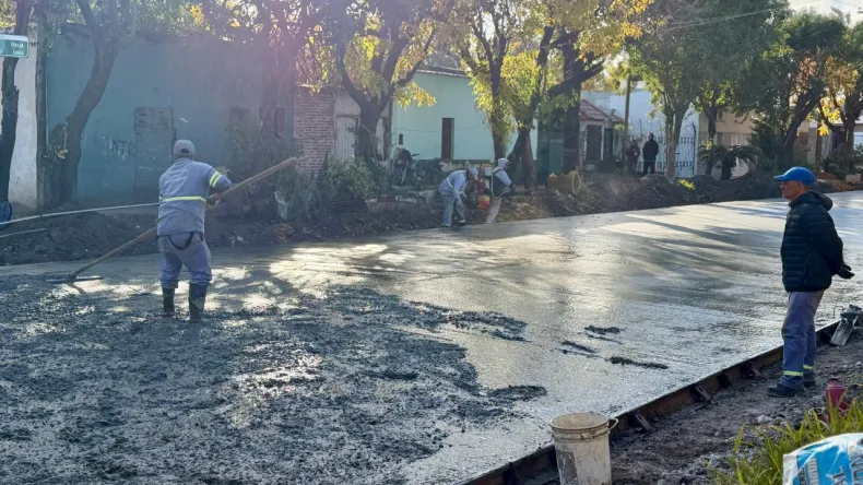 Avanza el plan estratégico de pavimento urbano en Barrio Moreno de Reconquista ¿Cuál es la inversión?