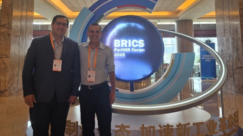 Vallejos invitó a la Unión Agrícola de Avellaneda a integrar la misión productiva en China