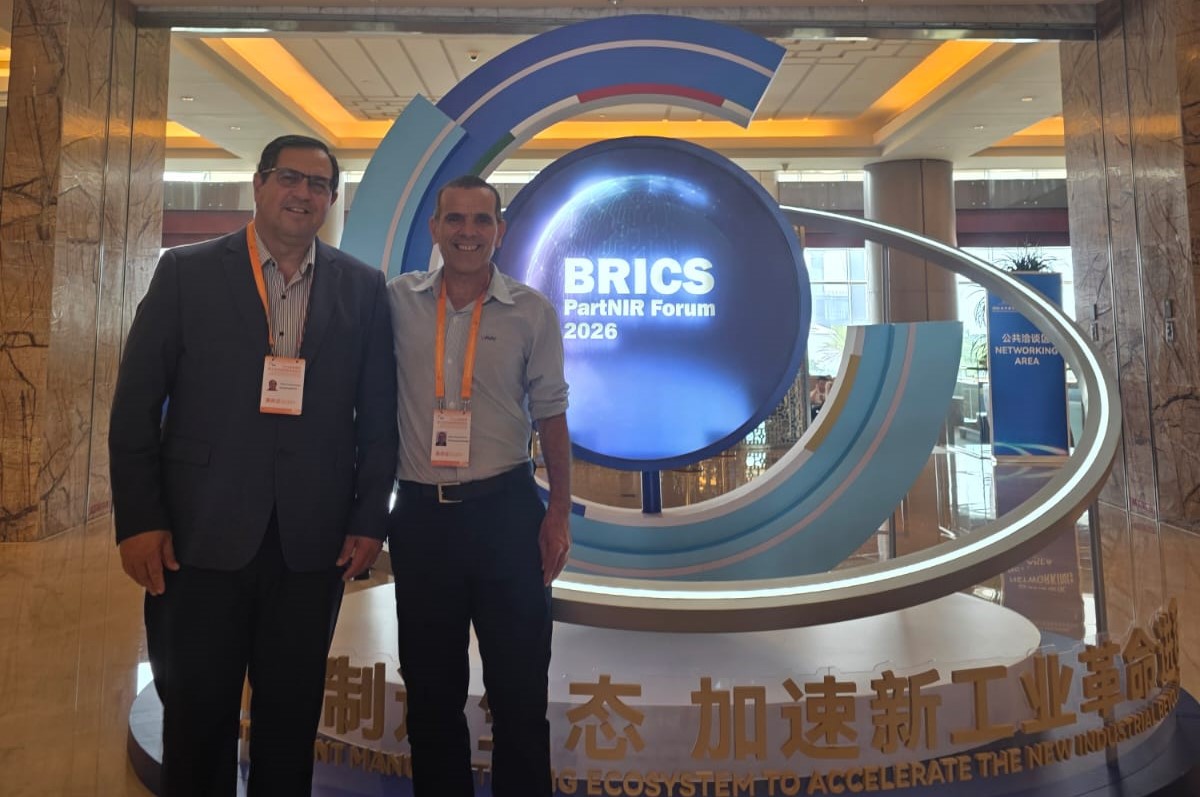 Vallejos invitó a la Unión Agrícola de Avellaneda a integrar la misión productiva en China