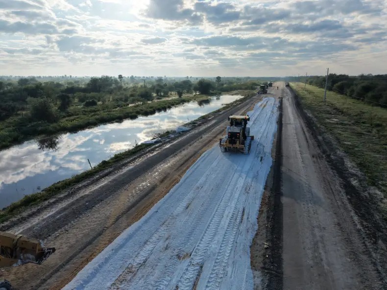 Avanza la pavimentación de la Ruta Provincial 31 en el Departamento Vera