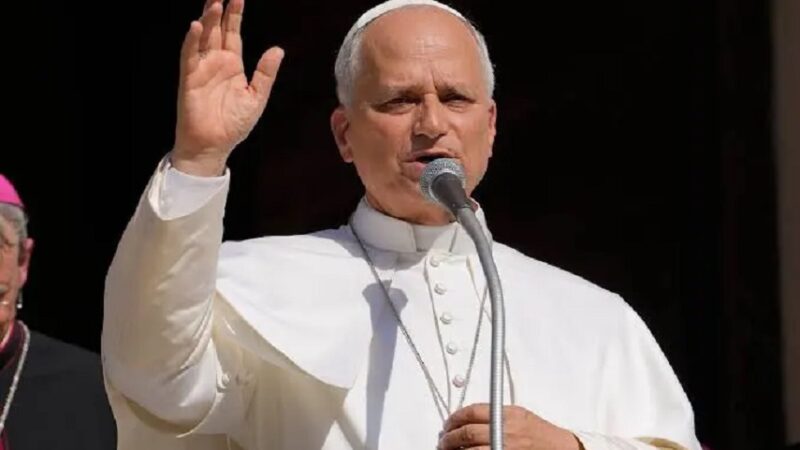 Pullaro invitó al papa León XIV a visitar Rosario ante su posible gira por Sudamérica