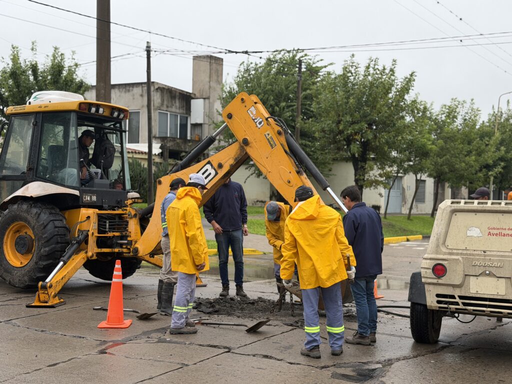 Recomiendan no conectar desagües pluviales a la red cloacal de Avellaneda ¿Cuál es el motivo?