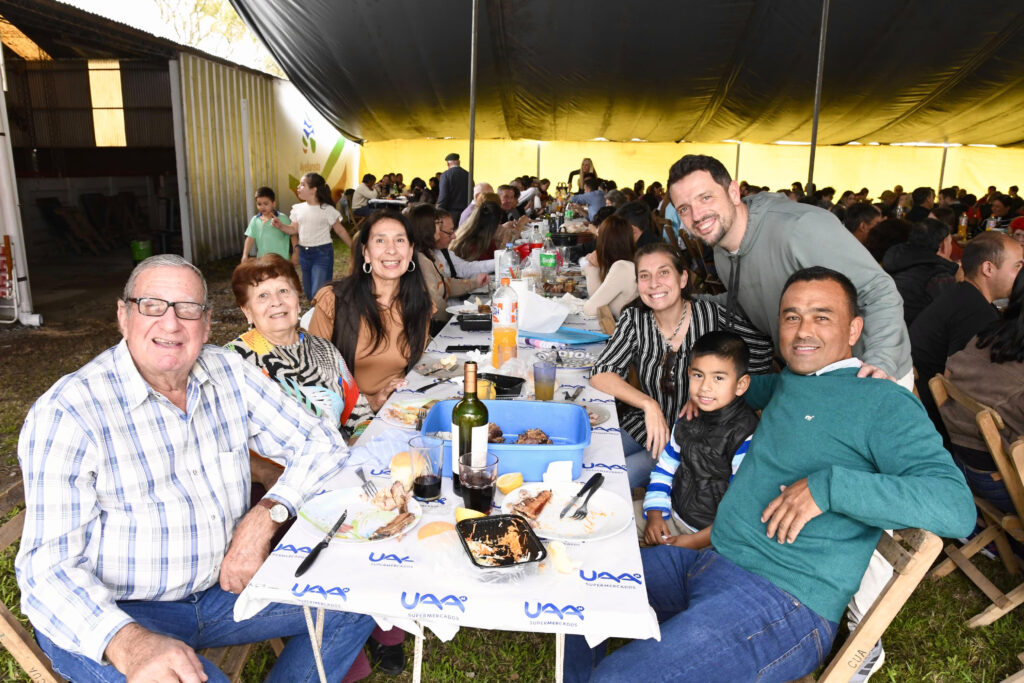 El Paraje Santa Ana celebró su Fiesta Patronal con fe, tradición y música. Mirá en DMH TV