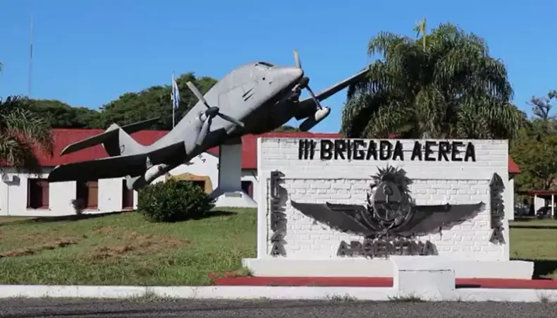Advierten falta de información para ingresar como soldado a la Brigada Aérea de Reconquista