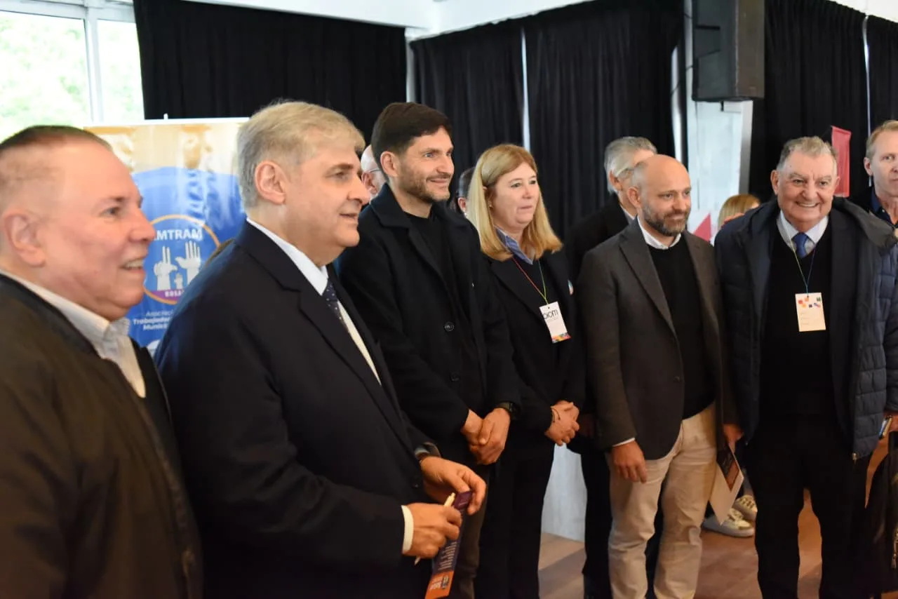 Pullaro participó del Congreso Internacional de Cooperativas y Mutuales en Rosario