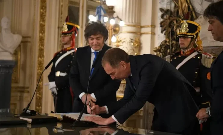 Diego Santilli juró como nuevo jefe de Gabinete del gobierno de Milei ¿Cuáles son los cambios?
