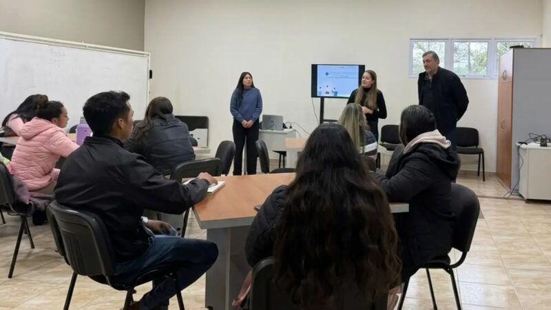Comenzó un nuevo Taller integral de Orientación Laboral en Avellaneda