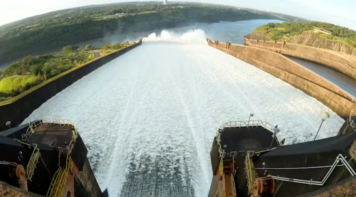 Itaipú libera agua y el Paraná tendrá una crecida paulatina: descartan un escenario catastrófico