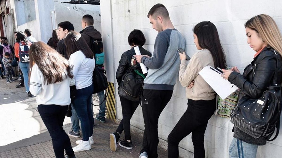El mapa del desempleo en Santa Fe: crece el trabajo en negro y cae el empleo asalariado