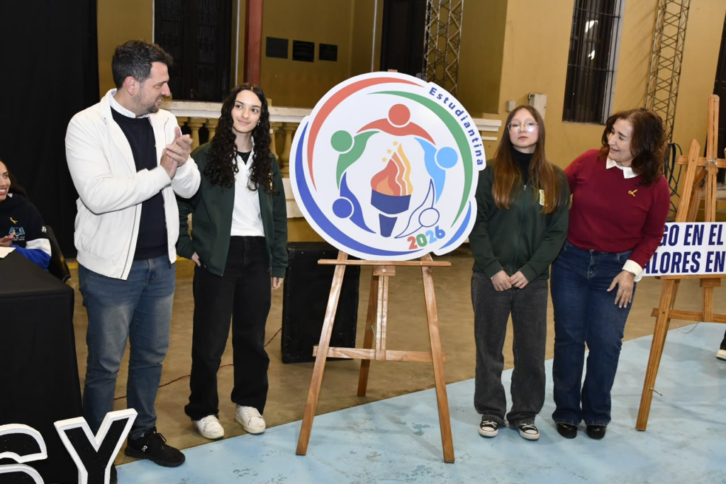 El Gobierno de Avellaneda presentó una nueva edición de la Estudiantina que se realizará en la región