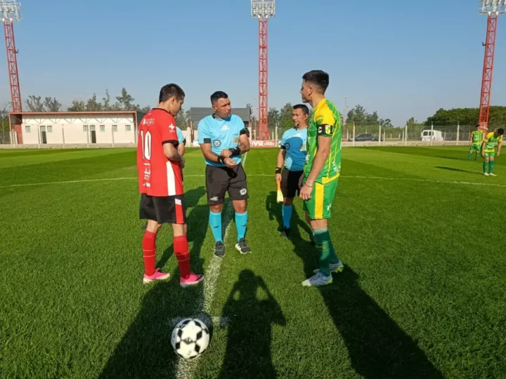Torneo Clausura: el Club Barrio Norte acaricia la Copa, pero Romang FC va por todo