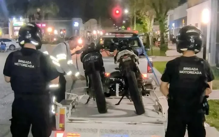 Avellaneda: retuvieron motos que circulaban sin casco, sin documentación y con escapes deportivos