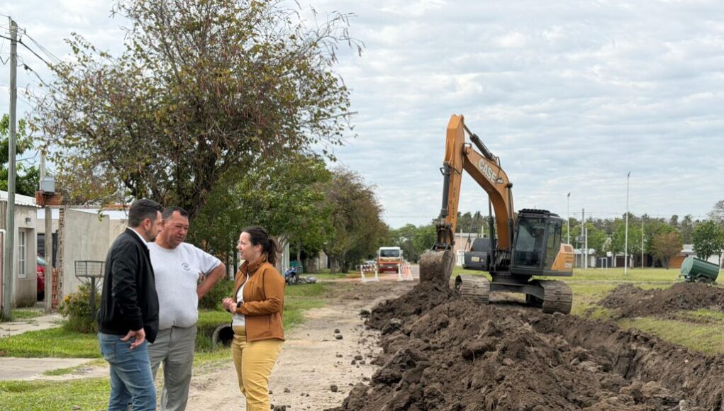 Avellaneda avanza con una obra para ampliar la red de cloacas a tres barrios