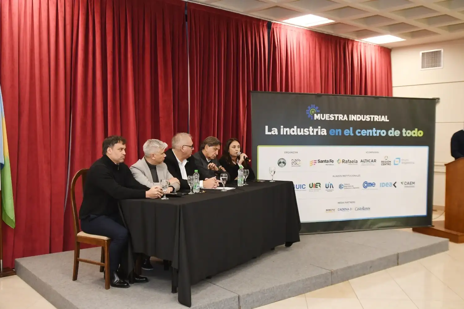 Rafaela reúne a la industria regional con conferencias y rondas de negocios en la Sociedad Rural